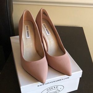 Steve Madden blush heels